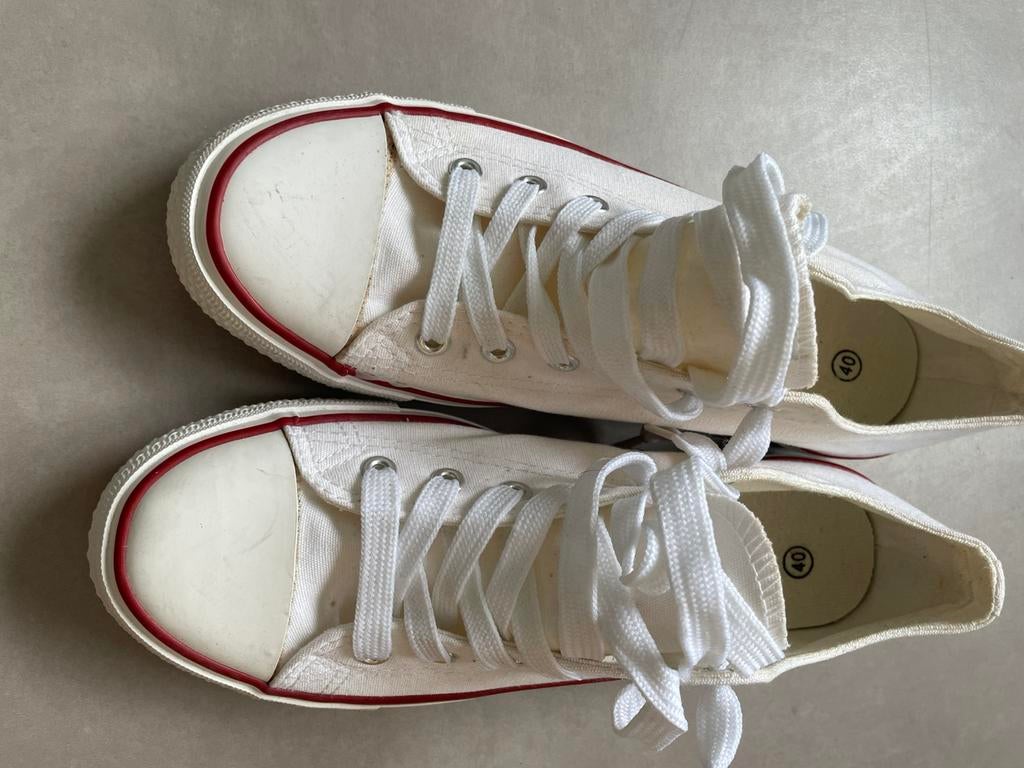 Witte gymschoenen, Kleding | Dames, Schoenen, Ophalen of Verzenden, Zo goed als nieuw, Wit, Sneakers of Gympen