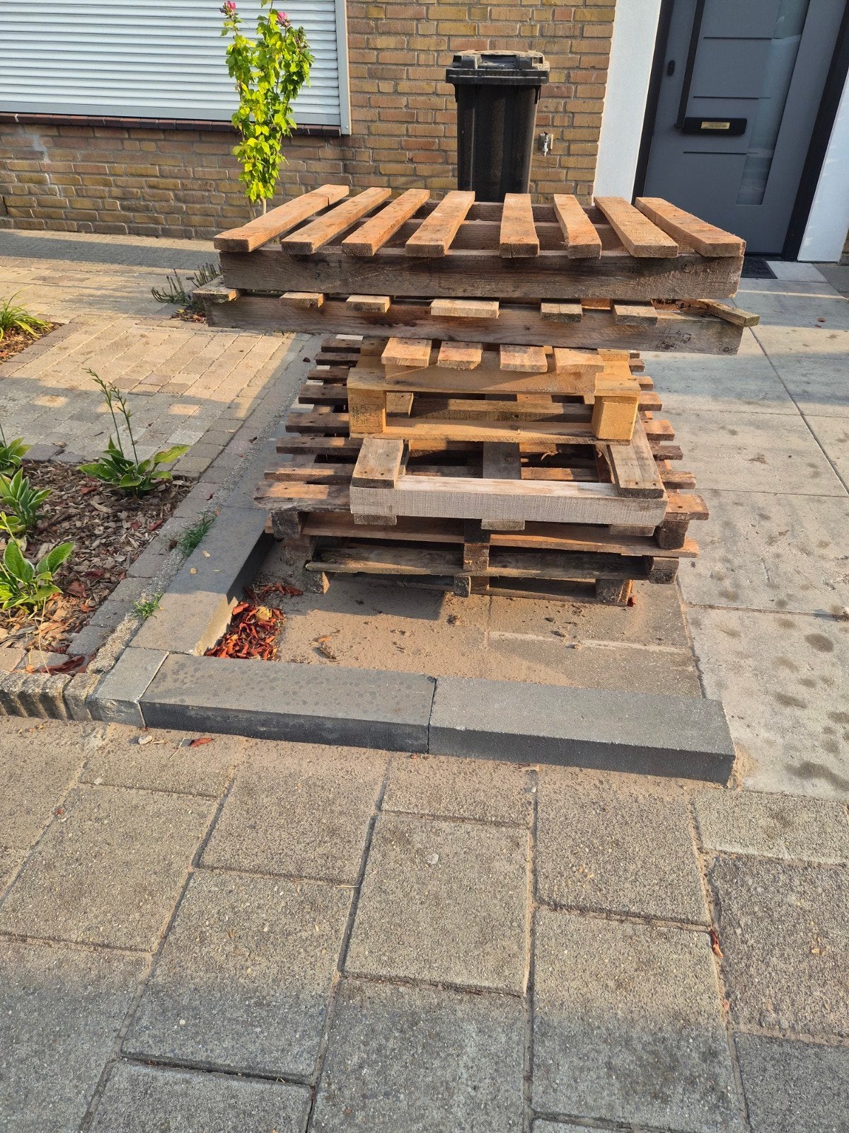 Houtpallets gratis af te halen - Goed stookhout, Minder dan 3 m³, Ophalen of Verzenden, Overige houtsoorten, Blokken