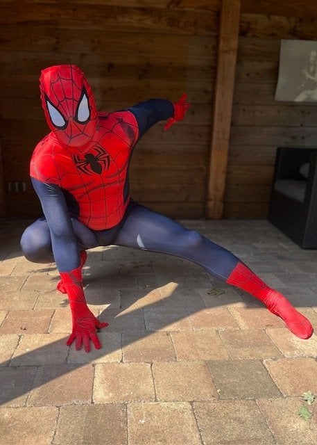 wie wil er nu niet spiderman of andere held op feestje? 20 e, Hobby en Vrije tijd, Ophalen of Verzenden, Zo goed als nieuw, Overige