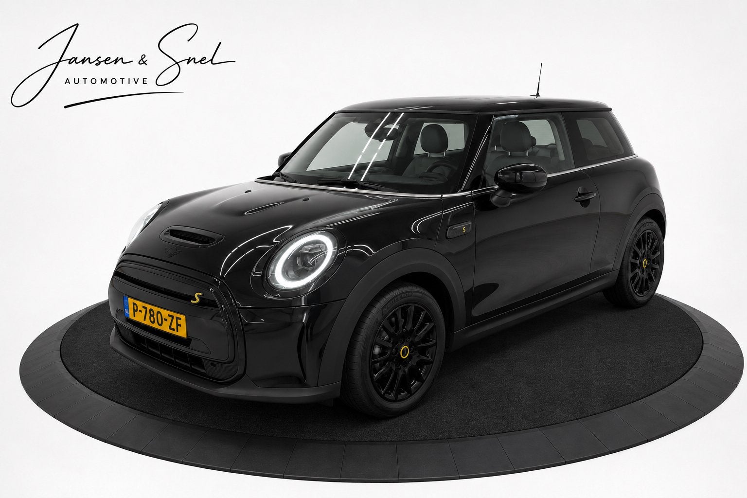 Mini Cooper SE | Volledig Elektrisch | SOH 96% | 2022, 1340 kg, Leder en Stof, Grijs, 184 pk