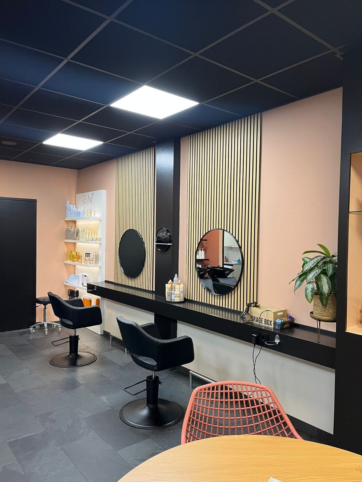 Stoel verhuur kapsalon Hoofddorp. Zzp is ook mogelijk., Vacatures, Vacatures | Detailhandel en Winkelpersoneel, Overige niveaus