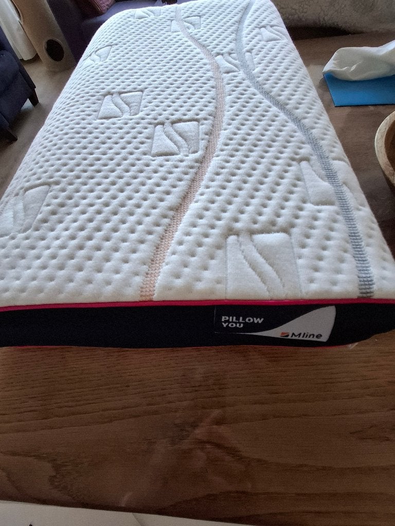 Hoofdkussen mline pillow you fuchsia, Eenpersoons, Wit, Nieuw, Ophalen of Verzenden