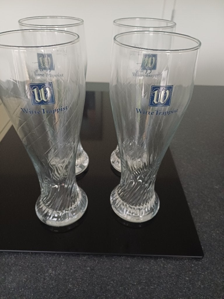 La Trappe witte trappist glazen, Ophalen, Zo goed als nieuw, Glas of Glazen, La Trappe