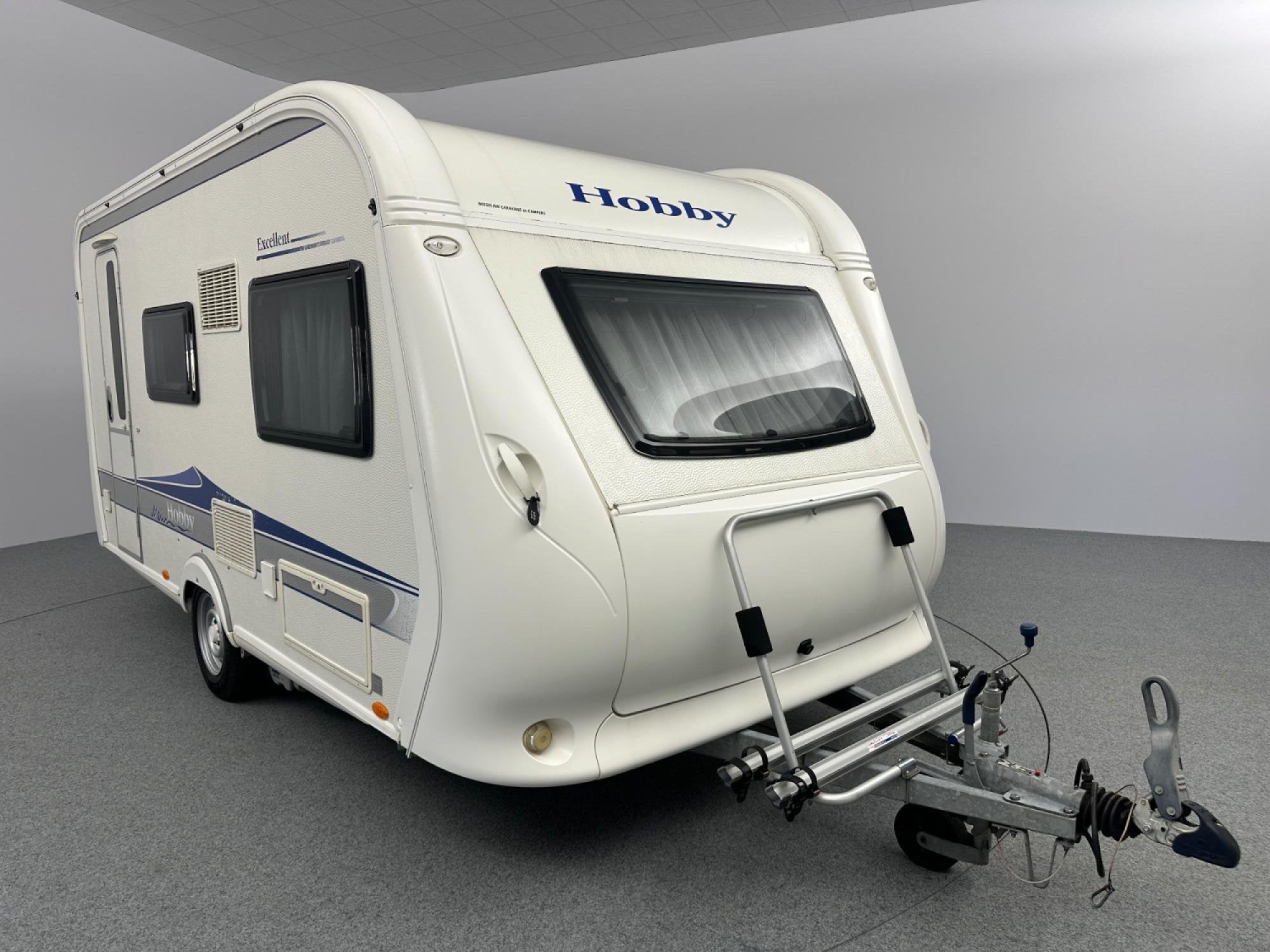 Hobby De Luxe 440 SF Mover Voortent Fietsendragers, Caravans en Kamperen, Vast bed, Hobby, Bedrijf, Treinzit