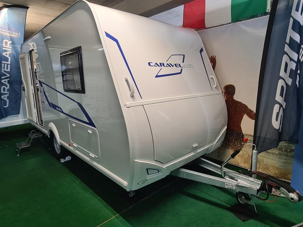 Caravelair Alba 400 VOORTENT & EXTRA'S, Caravans en Kamperen, Standaardzit, Bedrijf, 750 - 1000 kg, Kachel