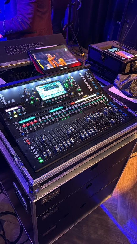 Allen heath sq6 met plug ins zonder case, Ophalen, Zo goed als nieuw, 20 kanalen of meer