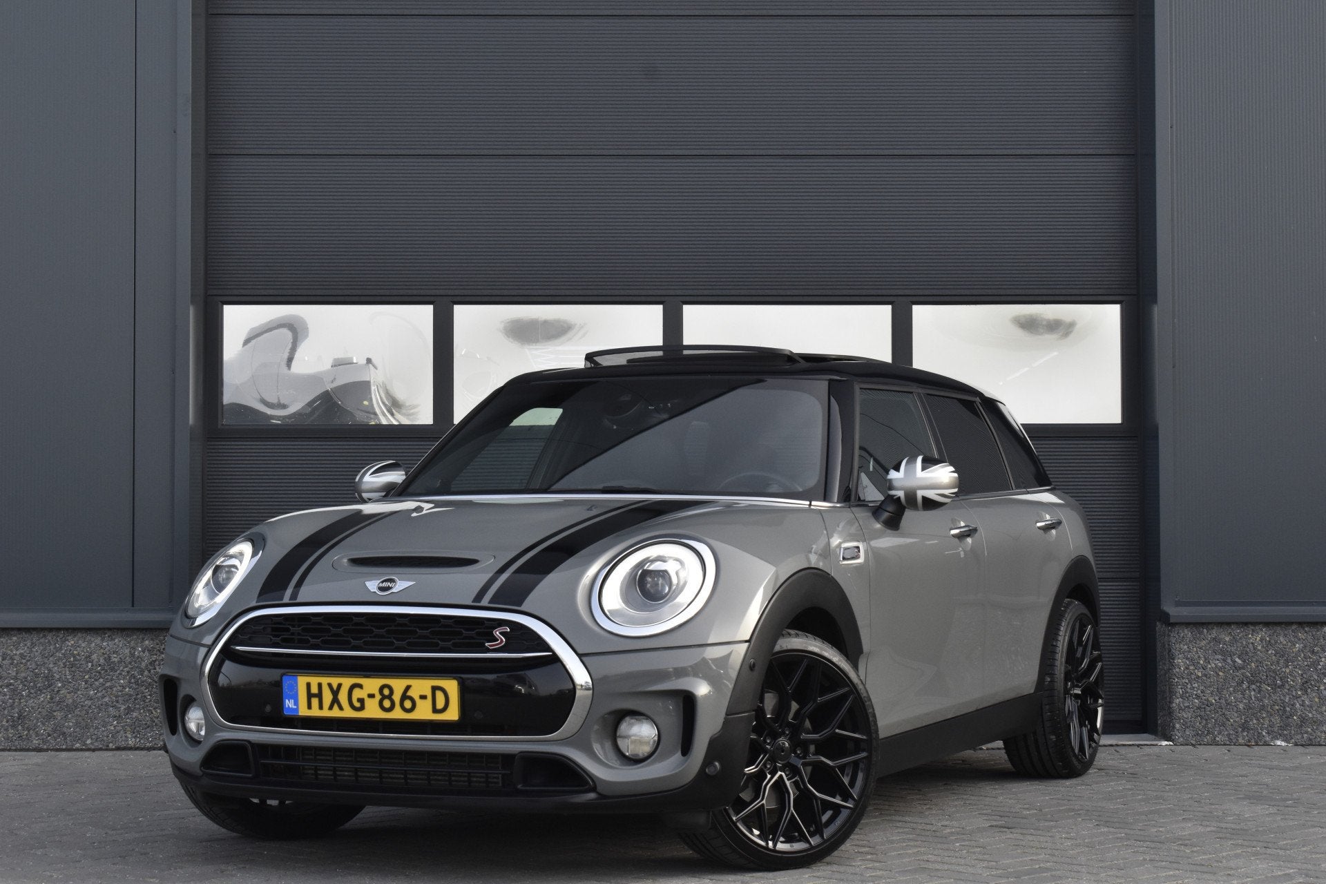 MINI Clubman 2.0 Cooper S Chili Serious Business Pano - Harm, Auto's, Mini, 1998 cc, Gebruikt, 1365 kg, Automatische klimaatregeling