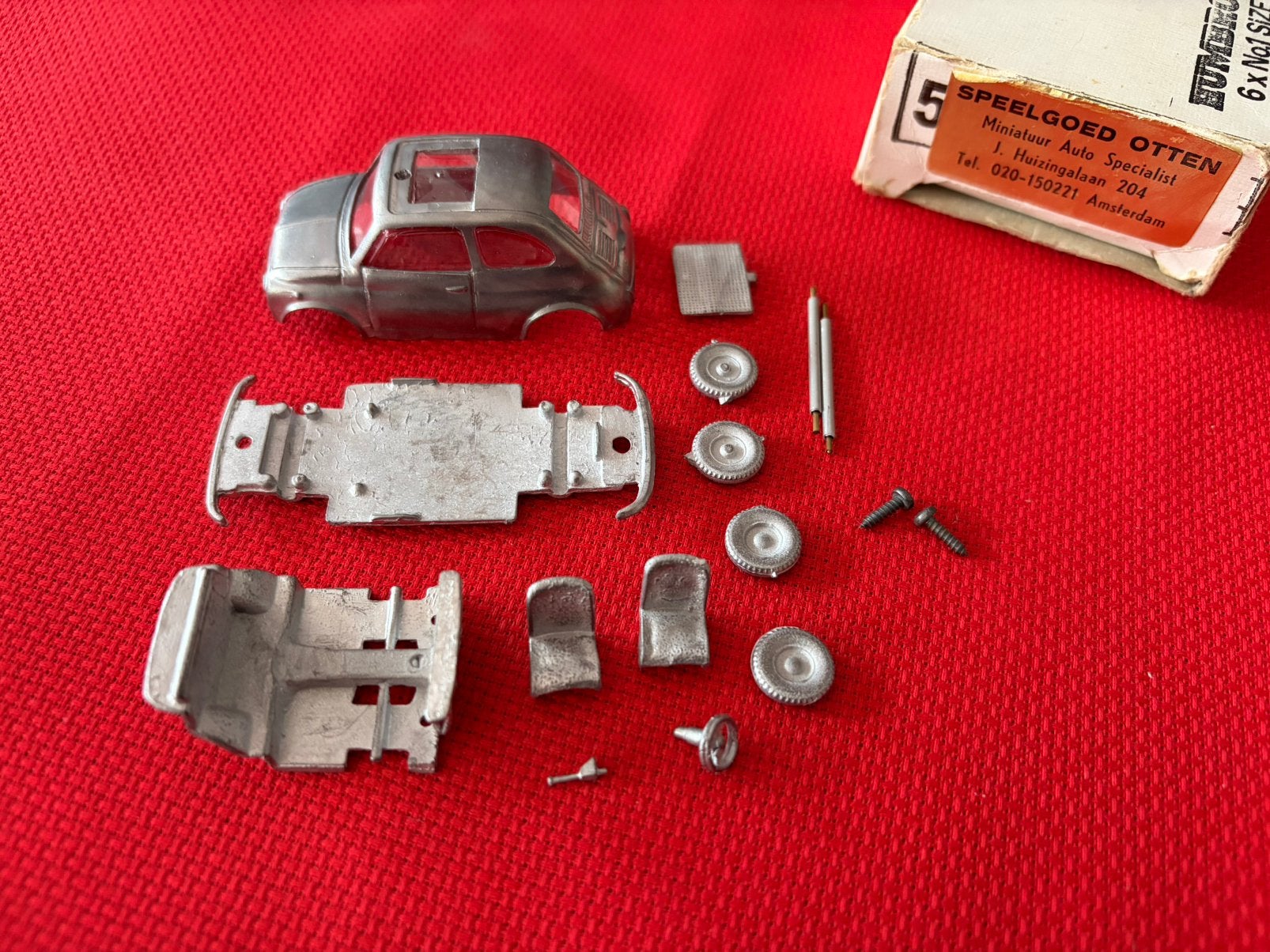 Fiat 500 metalen modelbouw auto., Overige merken, Auto, Groter dan 1:32, Ophalen of Verzenden