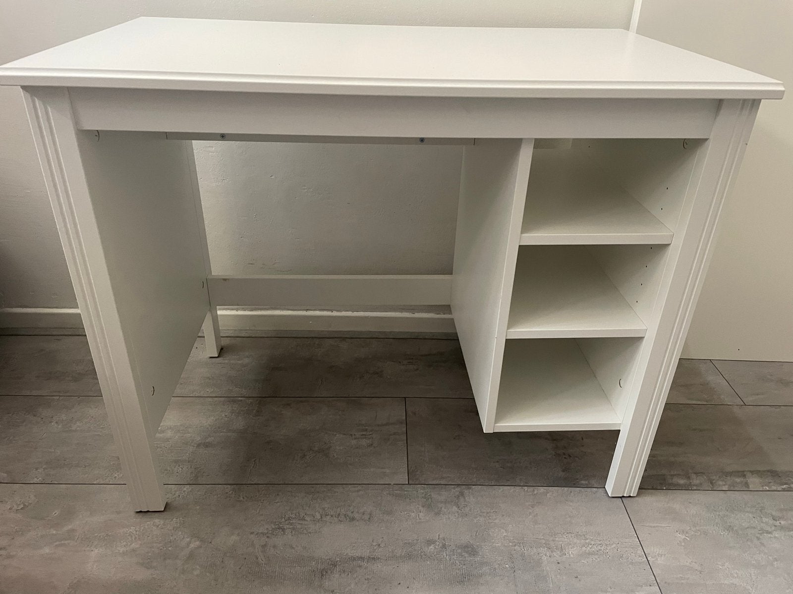IKEA Brusali bureau wit met opbergruimte, Ophalen, Opbergruimte, Gebruikt, Spaanplaat of MDF