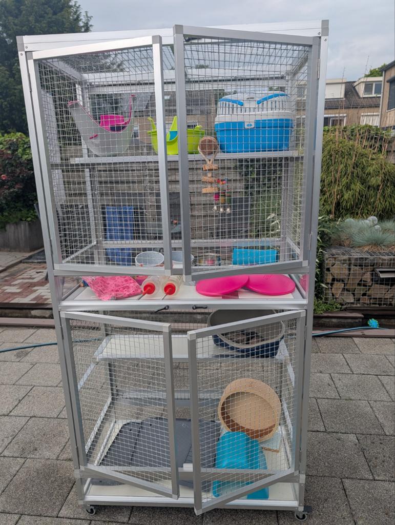Roestvrij staale kooi met toebehoren, Dieren en Toebehoren, Ophalen, Kooi, 110 cm of meer, Zo goed als nieuw