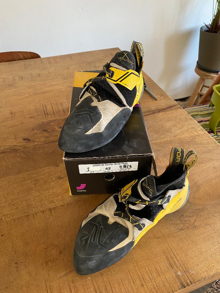 La sportiva solution, Sport en Fitness, Klimsport, Ophalen of Verzenden, Zo goed als nieuw, Klimsportschoenen