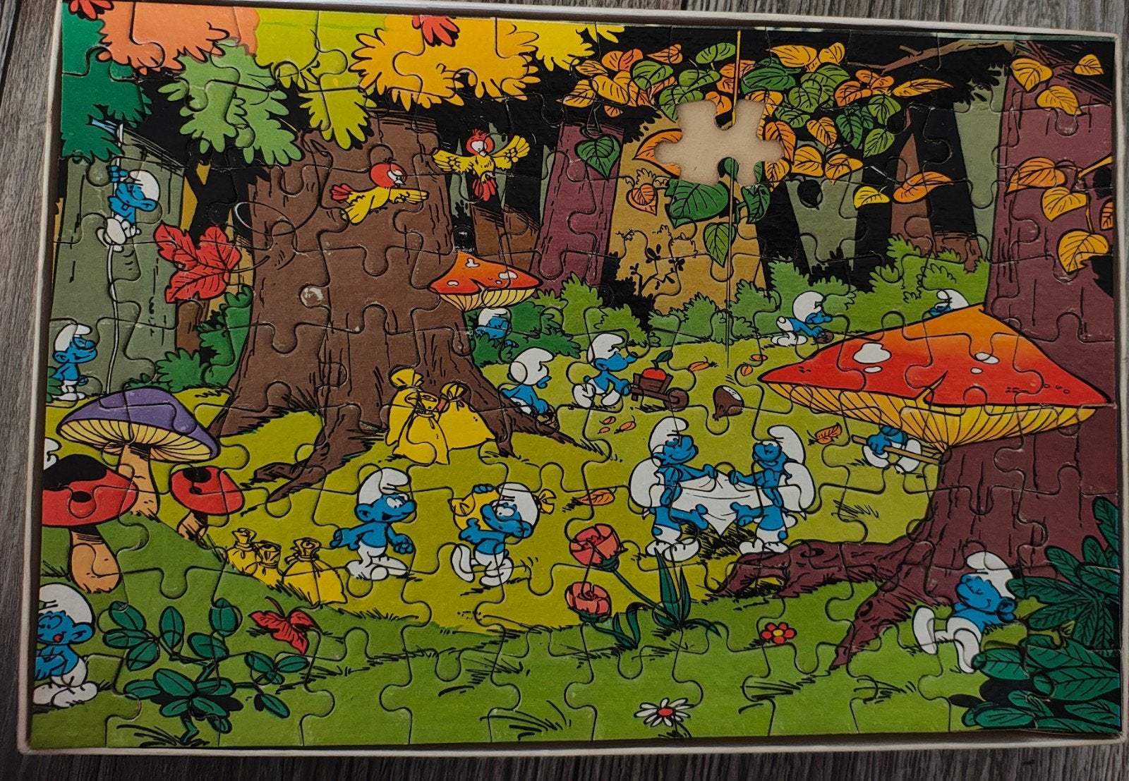Vintage Smurfen puzzel jaren '70 - mist paar stukjes, Ophalen of Verzenden, Meer dan 50 stukjes, Gebruikt, 6 jaar of ouder