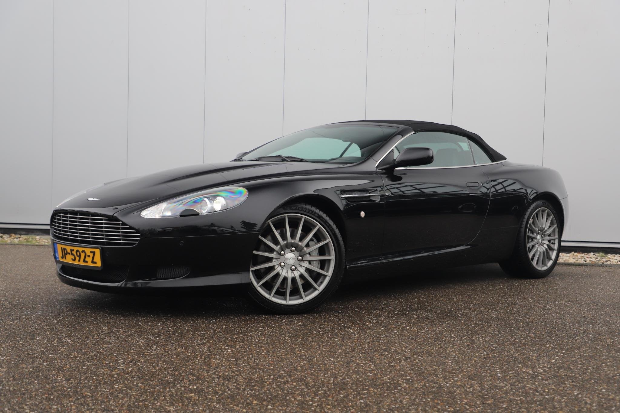 Aston Martin DB9 Volante 5.9 V12 Touchtronic Automaat Zwart, Auto's, Automaat, Achterwielaandrijving, Gebruikt, 5935 cc