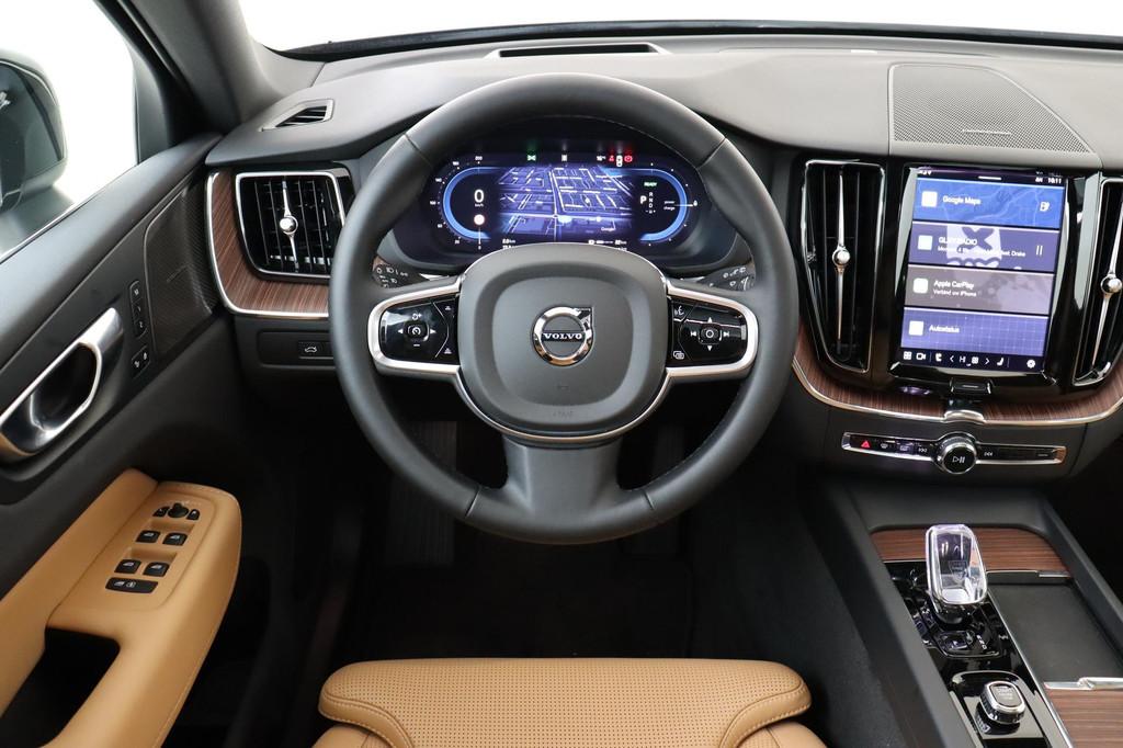 Volvo XC60 T8 PLUG-IN HYBRID AWD PLUS BRIGHT -PANO.DAK|HARMA, Auto's, Volvo, Automaat, 12 maanden, Gebruikt, Euro 6