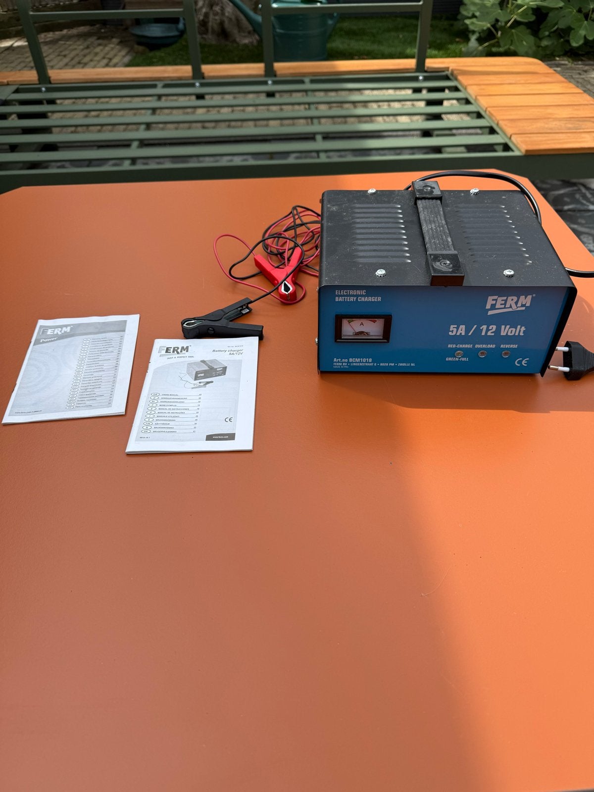 Ferm Acculader 5A/12V - Elektronische Batterijlader, Ophalen of Verzenden, Gebruikt