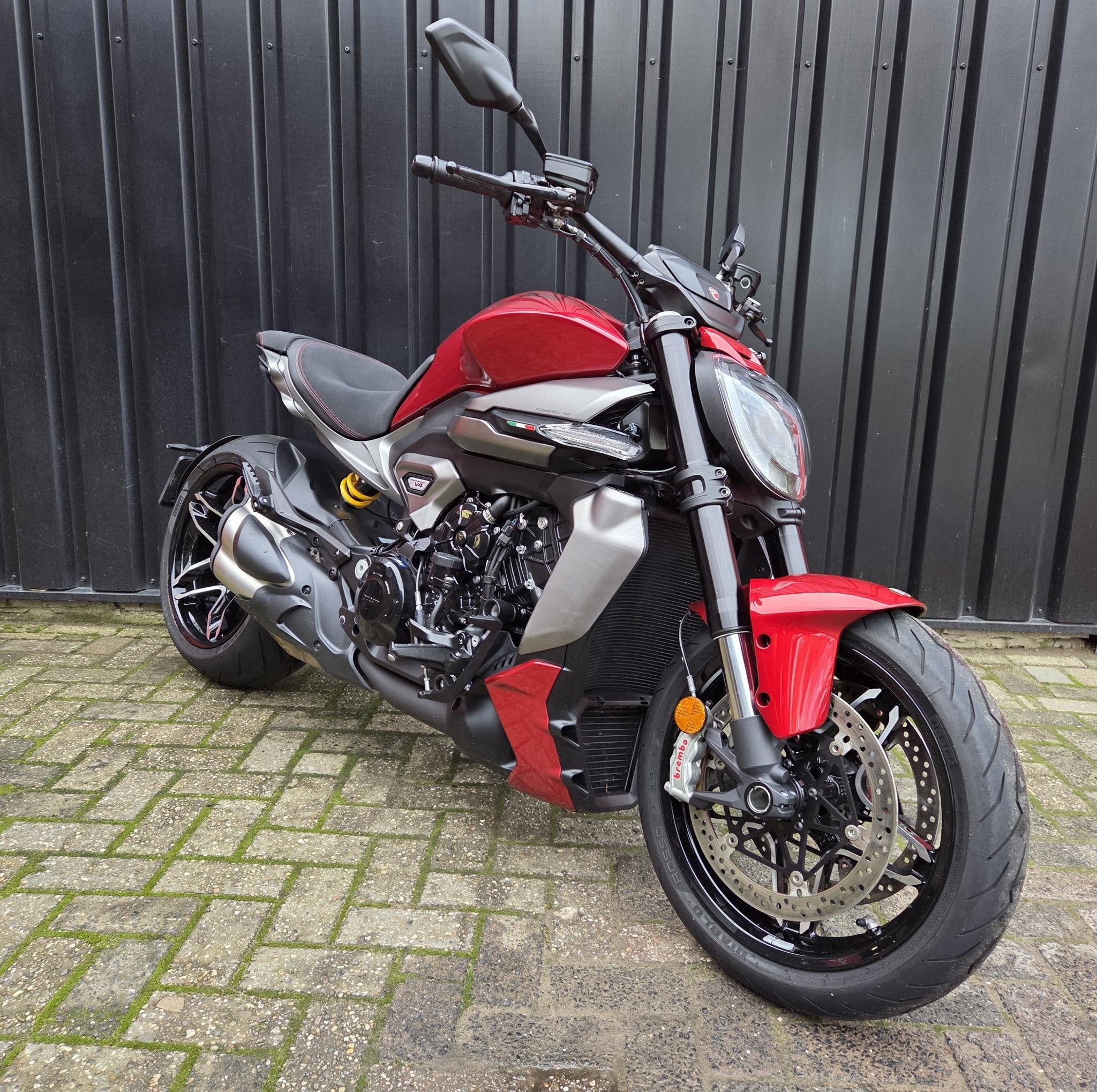 Ducati XDiavel V4, Traction Control, Info@ducati.com, Ducati North Europe B.V., Maanweg 174
2516 AB  Den Haag, NL