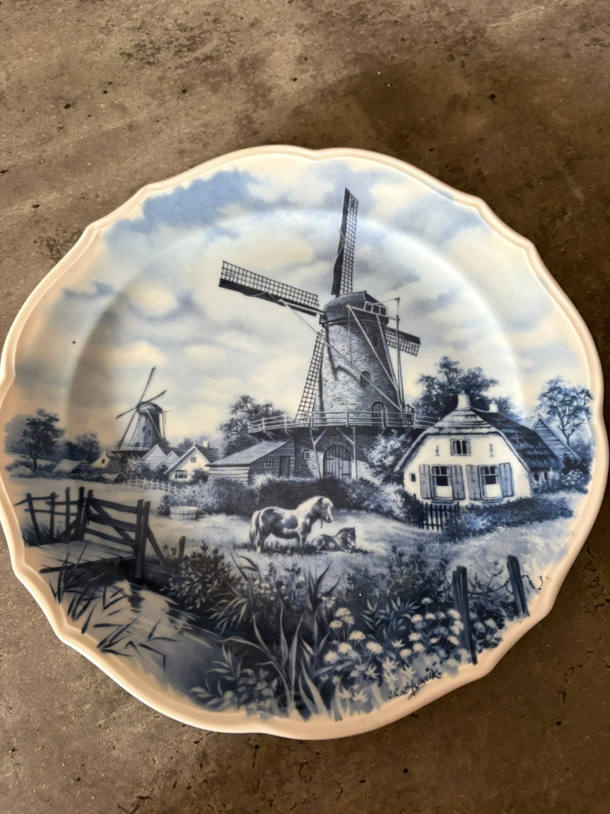 Delfsblauw bord, Ophalen