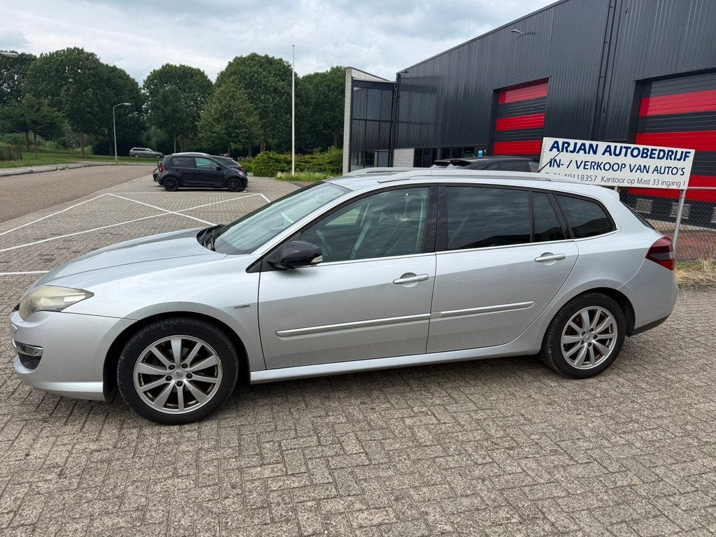 Renault Laguna Estate 1.5 dCi Executive BOSE, Auto's, Renault, Voorwielaandrijving, Gebruikt, 1295 kg, Leder