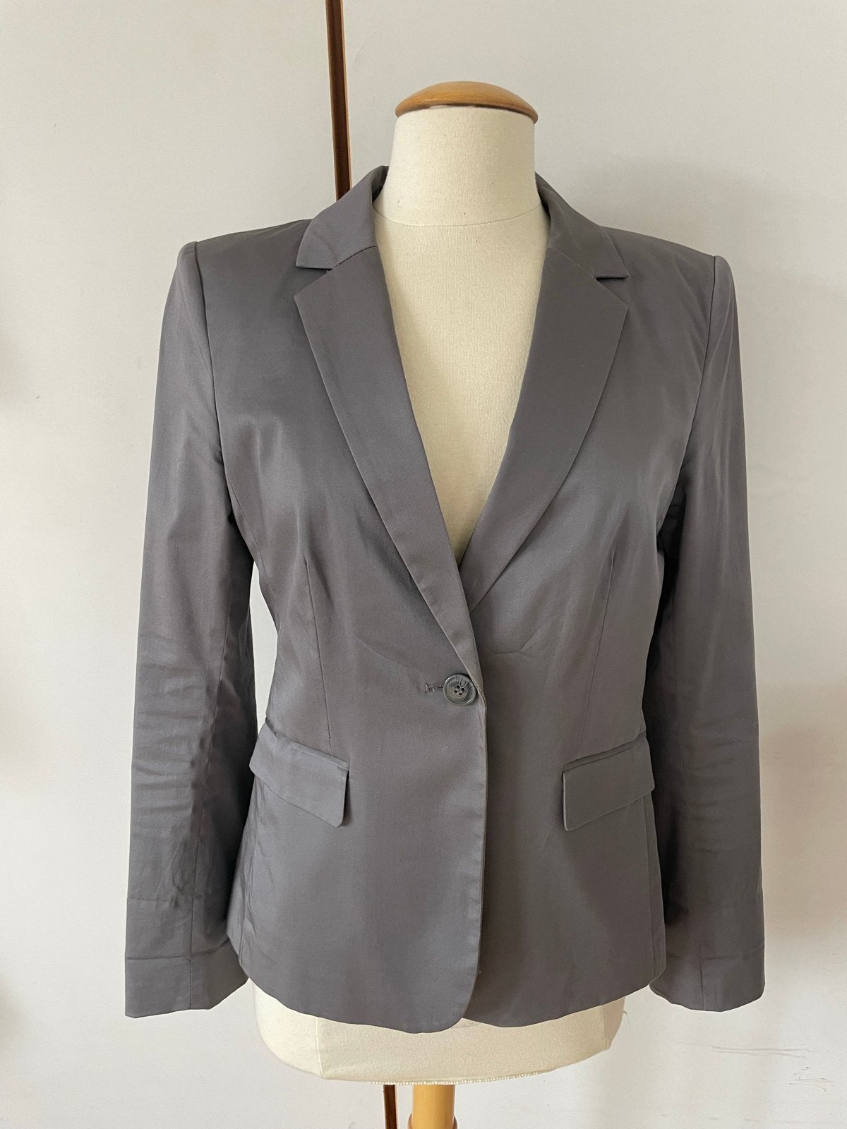 Grijs pak van H&M  (colbert maat 40, pantalon maat 38), Kostuum of Pak, Grijs, Gedragen, Ophalen