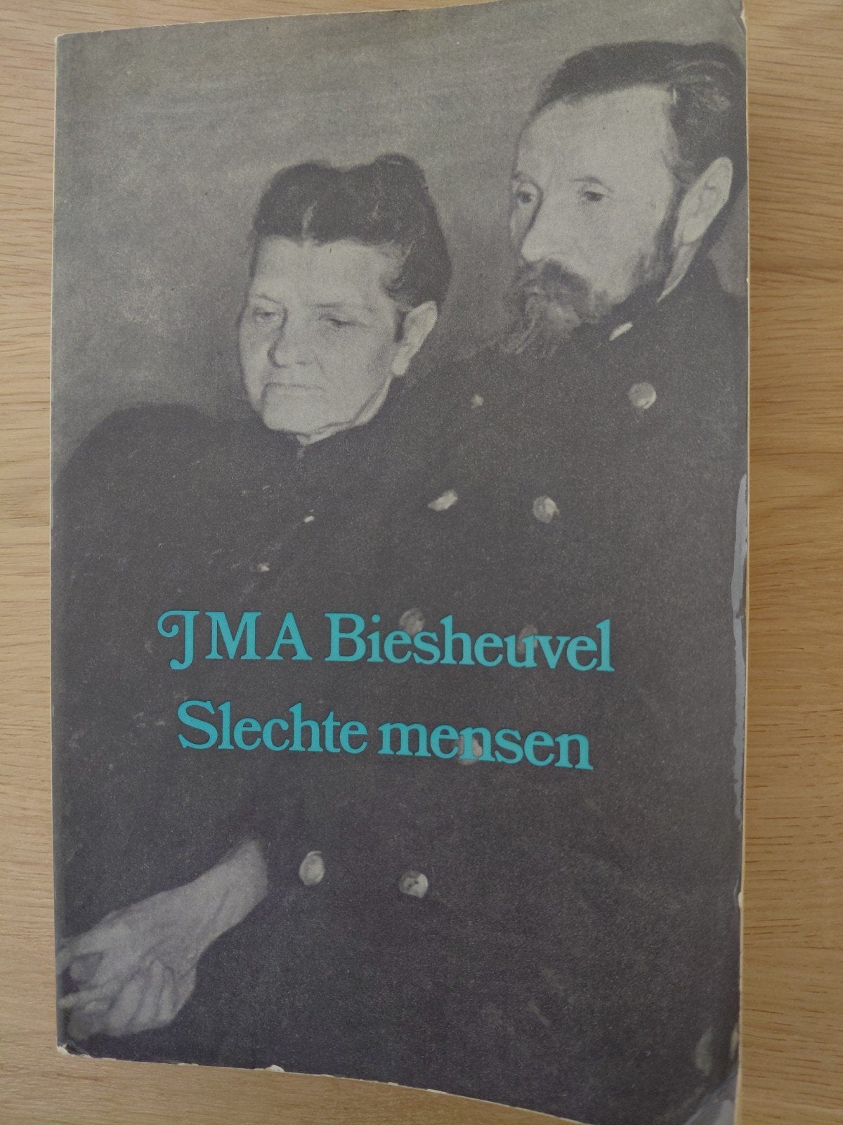 J.M.A. Biesheuvel - Slechte mensen, Boeken, Ophalen of Verzenden, Gelezen, J.M.A. Biesheuvel, Nederland