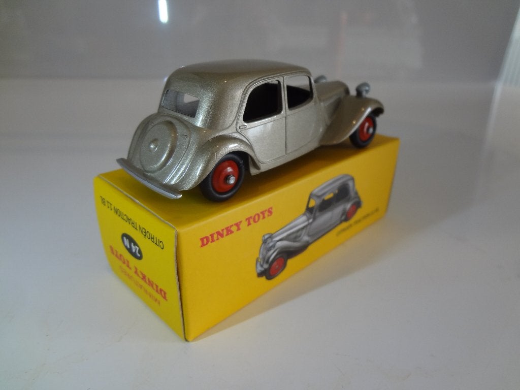Citroen 11BL Dinky Toys 24N Zeldzame kleur! Geseald!, Verzenden, Nieuw, Auto, Dinky Toys