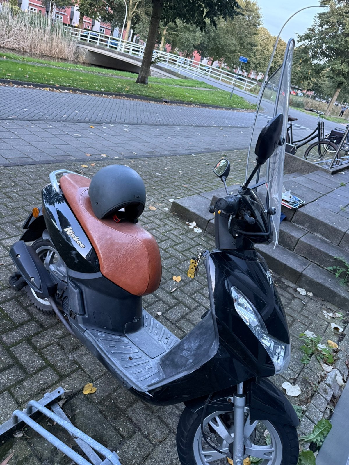 Peugeot Kisbee 2014 | Recent grote beurt | 2 helmen, Ophalen, Gebruikt, Overige modellen, Benzine