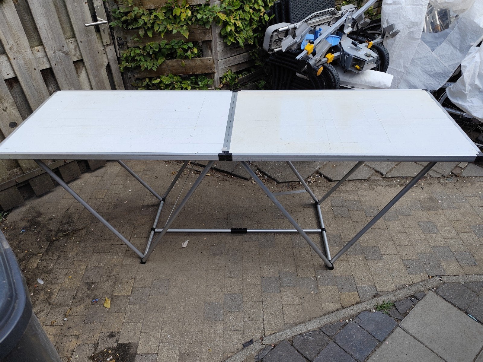 Inklapbare campingtafel / marktkraamtafel - 207 cm, Tuin en Terras, Picknicktafels, Ophalen, Gebruikt, Aluminium, Inklapbaar