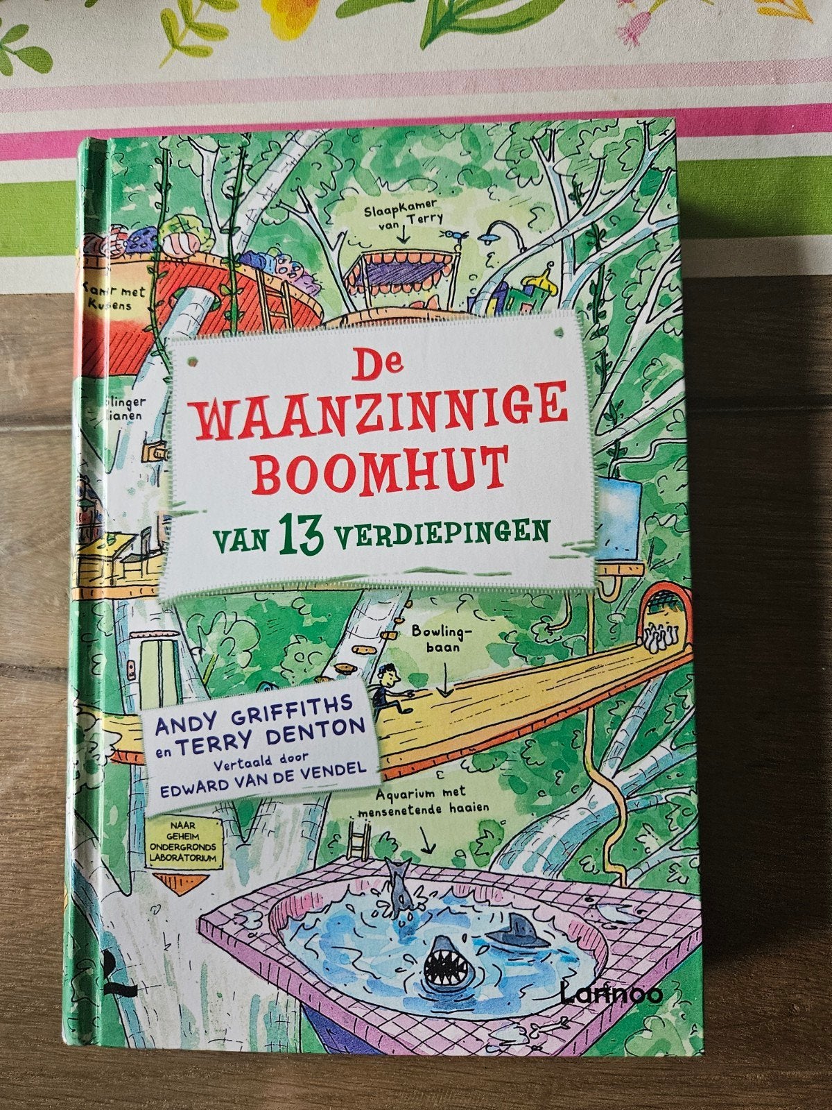 De Waanzinnige Boomhut van 13 Verdiepingen - Andy Griffiths, Ophalen of Verzenden, Zo goed als nieuw, Andy Griffiths en Terry Denton