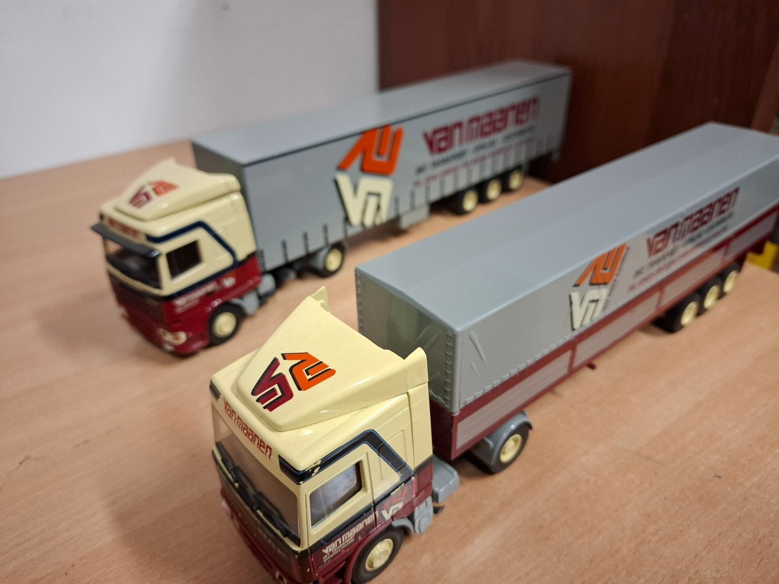 Daf van Maanen Lioncar, Hobby en Vrije tijd, Modelauto's | 1:50, Ophalen of Verzenden, Zo goed als nieuw, Bus of Vrachtwagen, Lion Toys