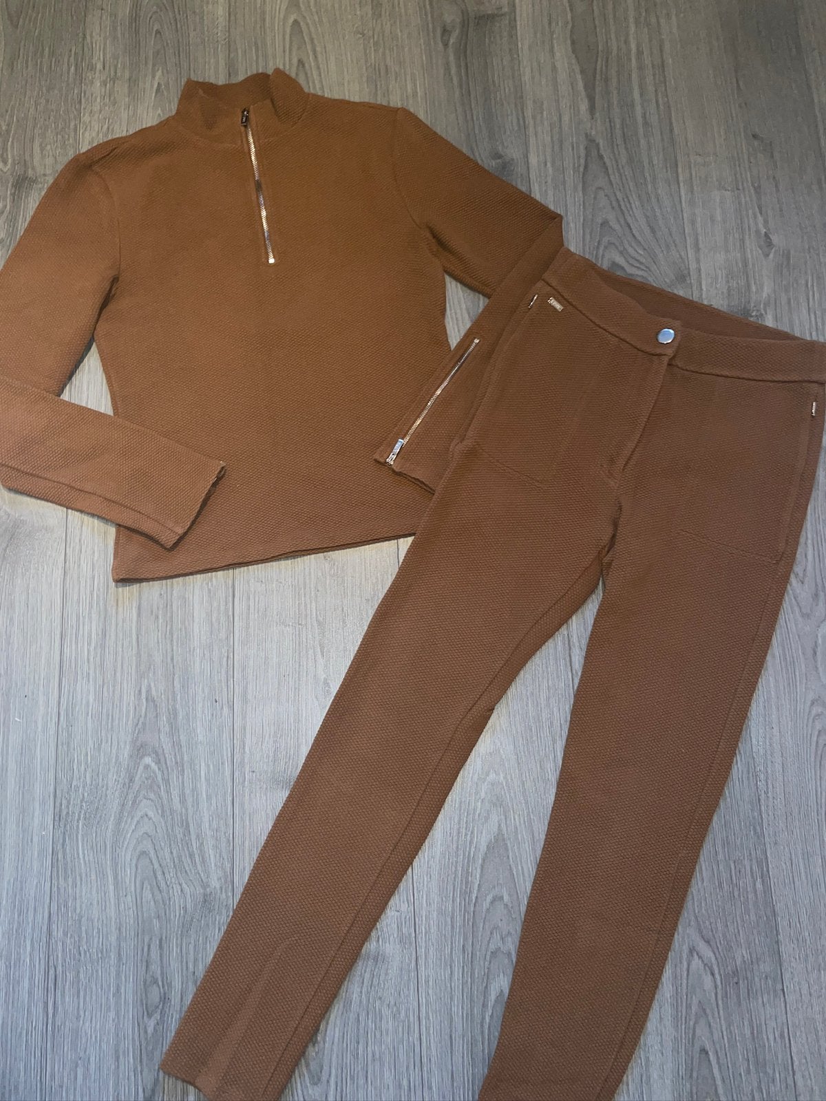 lune active MOON ribbel stof camel pak jogger en top mt L, Kleding | Dames, Huispakken, Ophalen of Verzenden, Zo goed als nieuw
