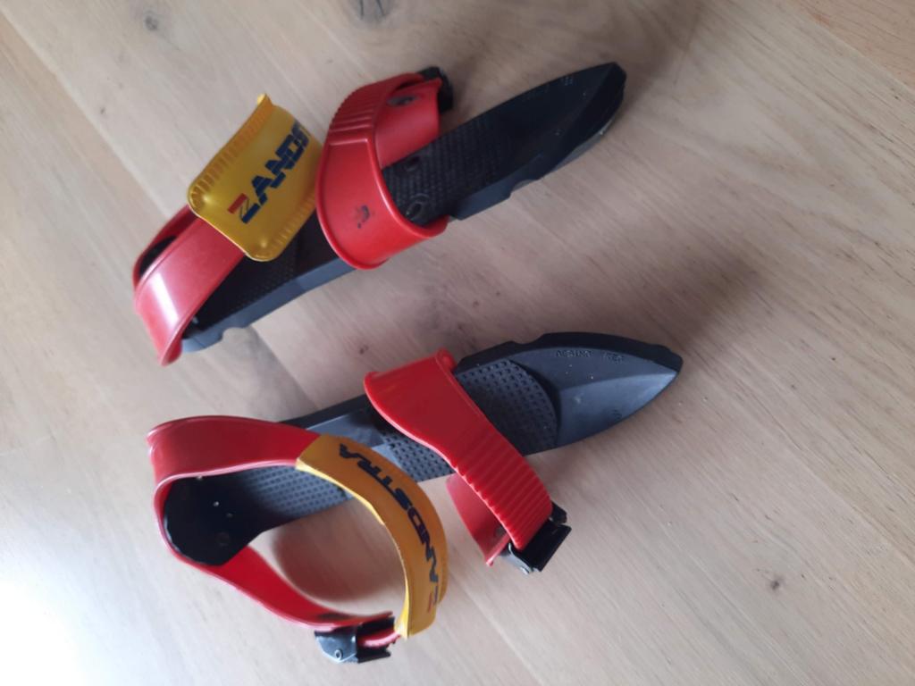Zandstra Easy Gliders Friese doorlopers - Maat S, Sport en Fitness, Schaatsen, Ophalen of Verzenden, Gebruikt, Friese doorlopers