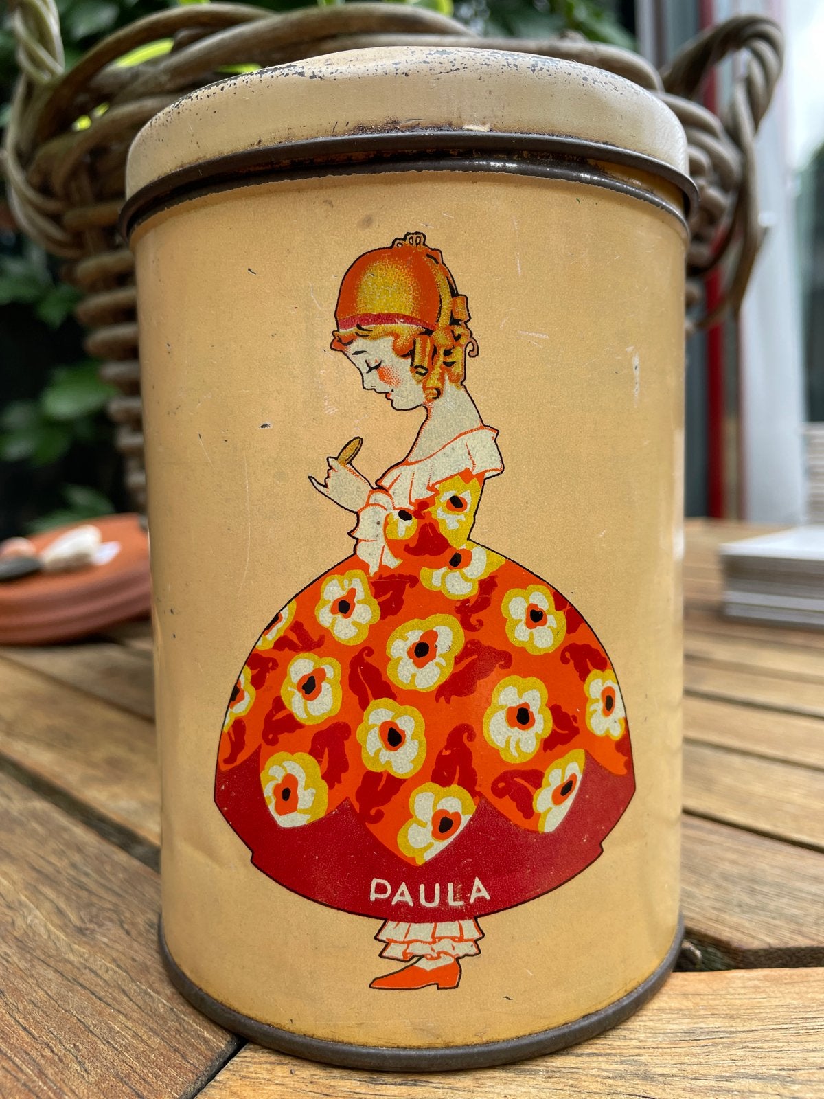 Vintage Paula blikje met dame in bloemenjurk, Ophalen of Verzenden