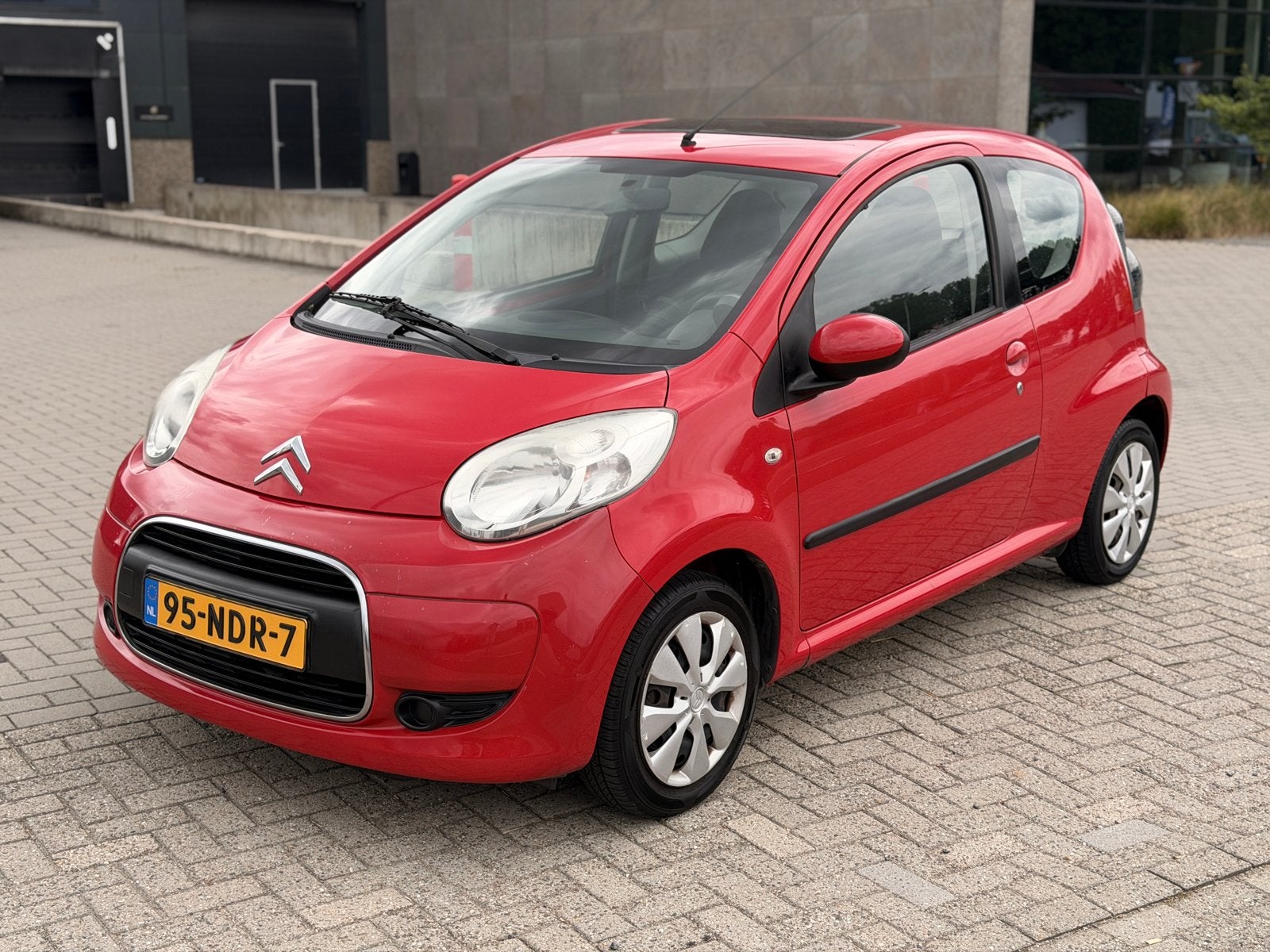 1e eig | Citroën C1 1.0 | Open dak | APK nieuw! | 144.000 km, Voorwielaandrijving, 4 stoelen, C1, 68 pk