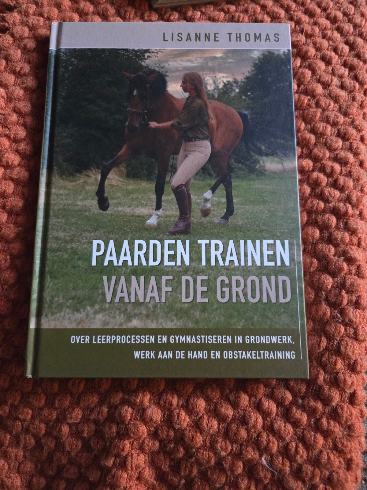 Paarden trainen vanaf de grond - Lisanne Thomas, Ophalen of Verzenden, Nieuw, Lisanne Thomas