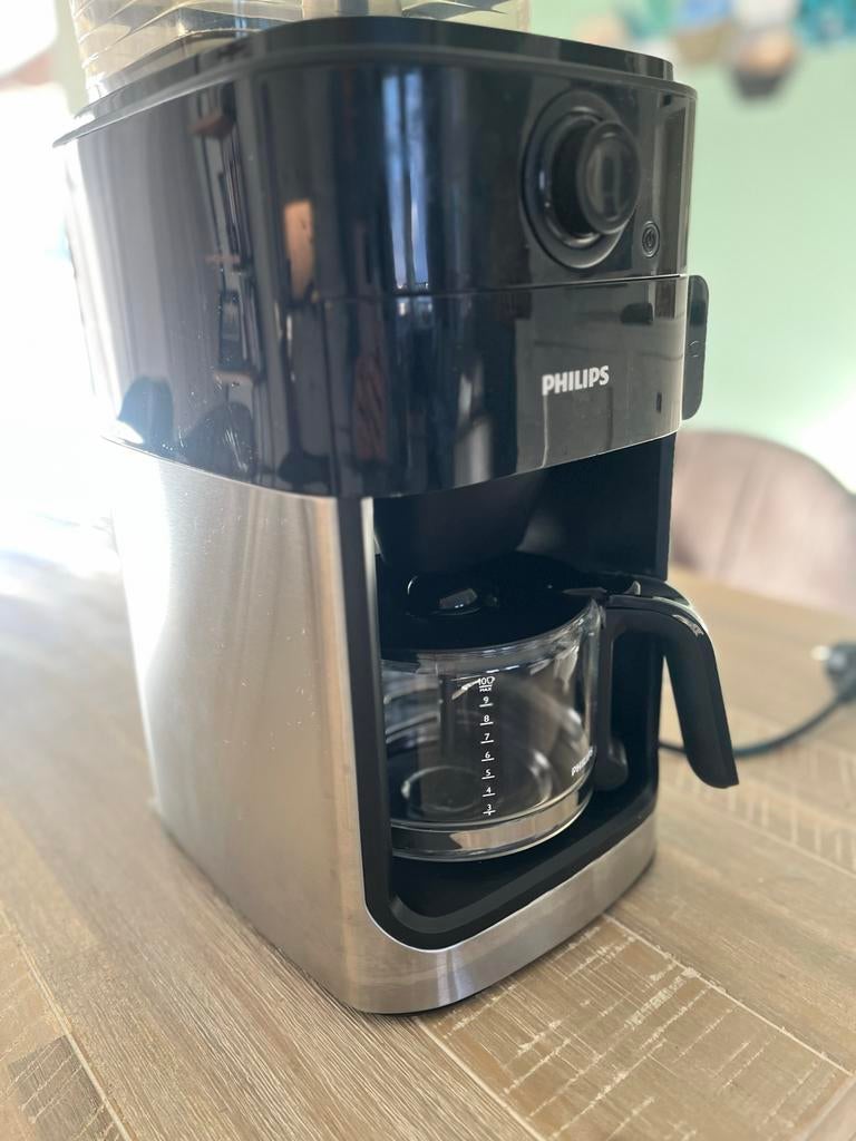 Philips HD7767 Koffiezetapparaat met geïntegreerde bonenmale, Witgoed en Apparatuur, Koffiezetapparaten, Ophalen, Afneembaar waterreservoir