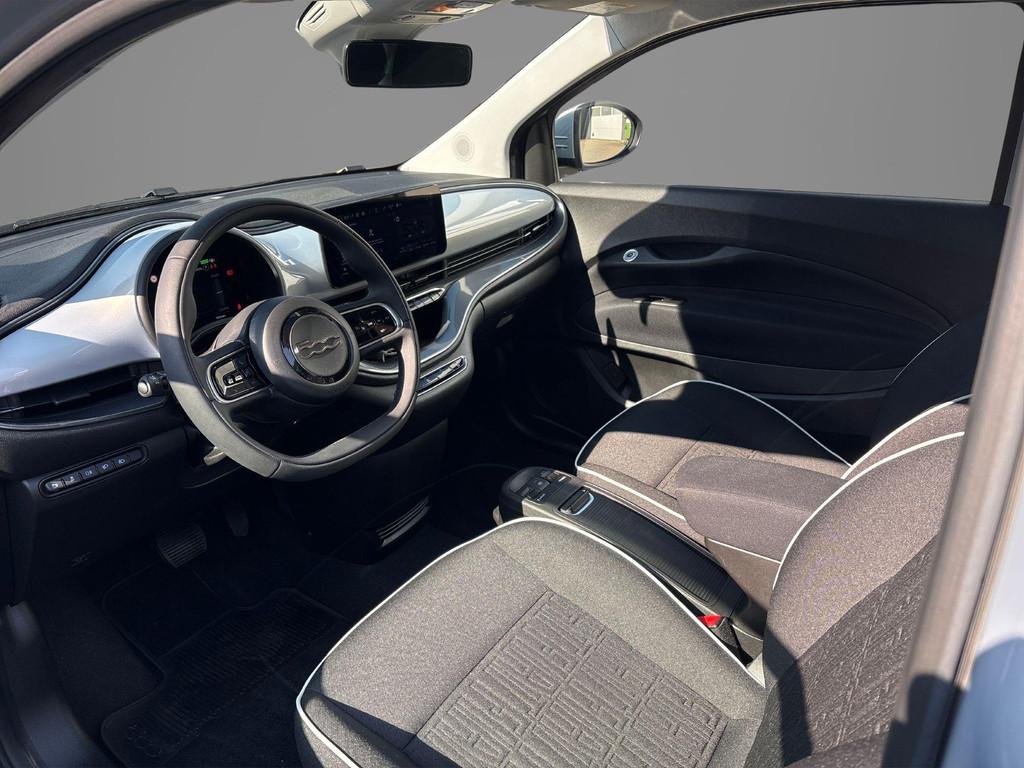 Fiat 500C Urban 42 kWh | Navigatie | Stoelverwarming | Parke, 12 maanden, Stof, Gebruikt, 4 stoelen