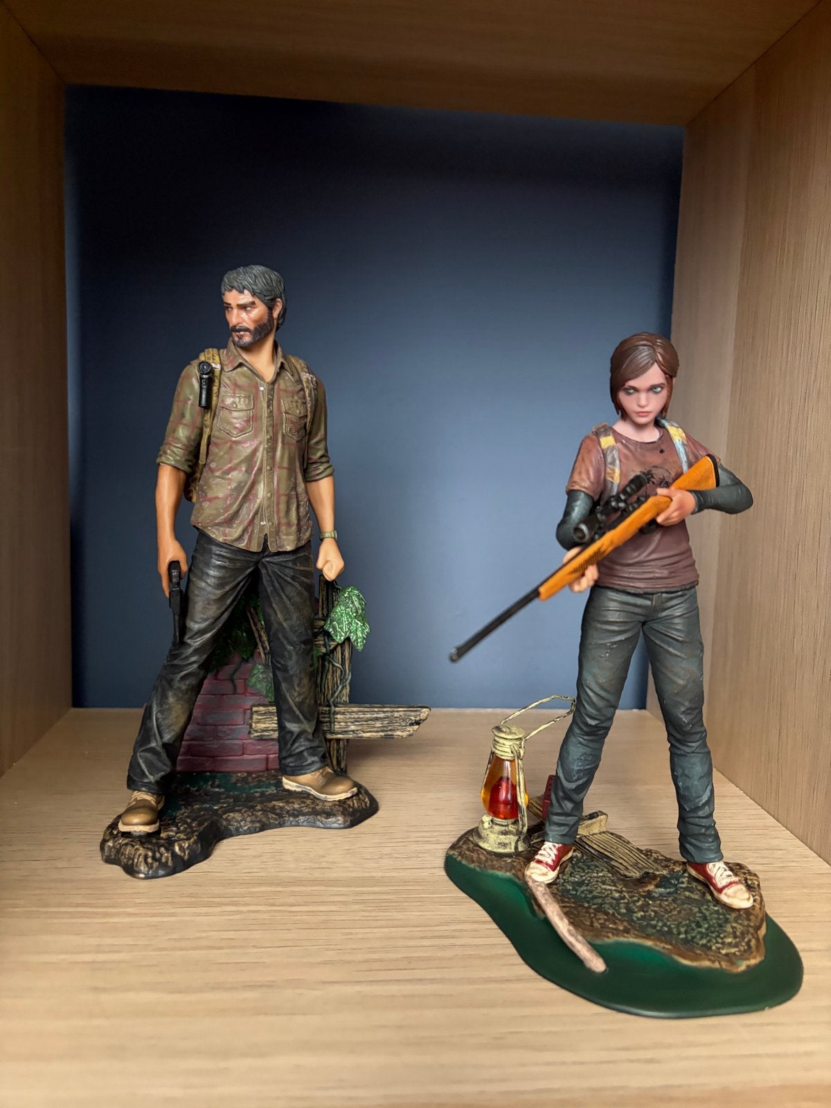 The Last of Us Joel en Ellie statues, Verzamelen, Ophalen of Verzenden, Zo goed als nieuw