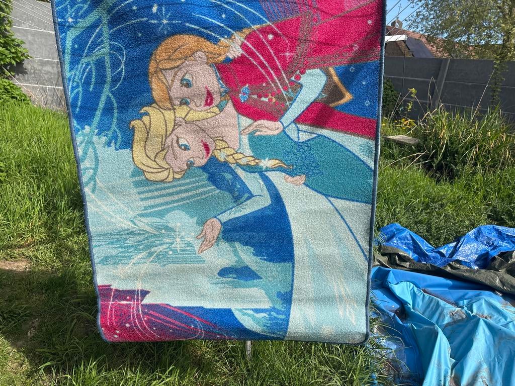 Frozen mat - Elsa en Anna - 128x93 cm, Ophalen, 100 tot 150 cm, Blauw, 50 tot 100 cm