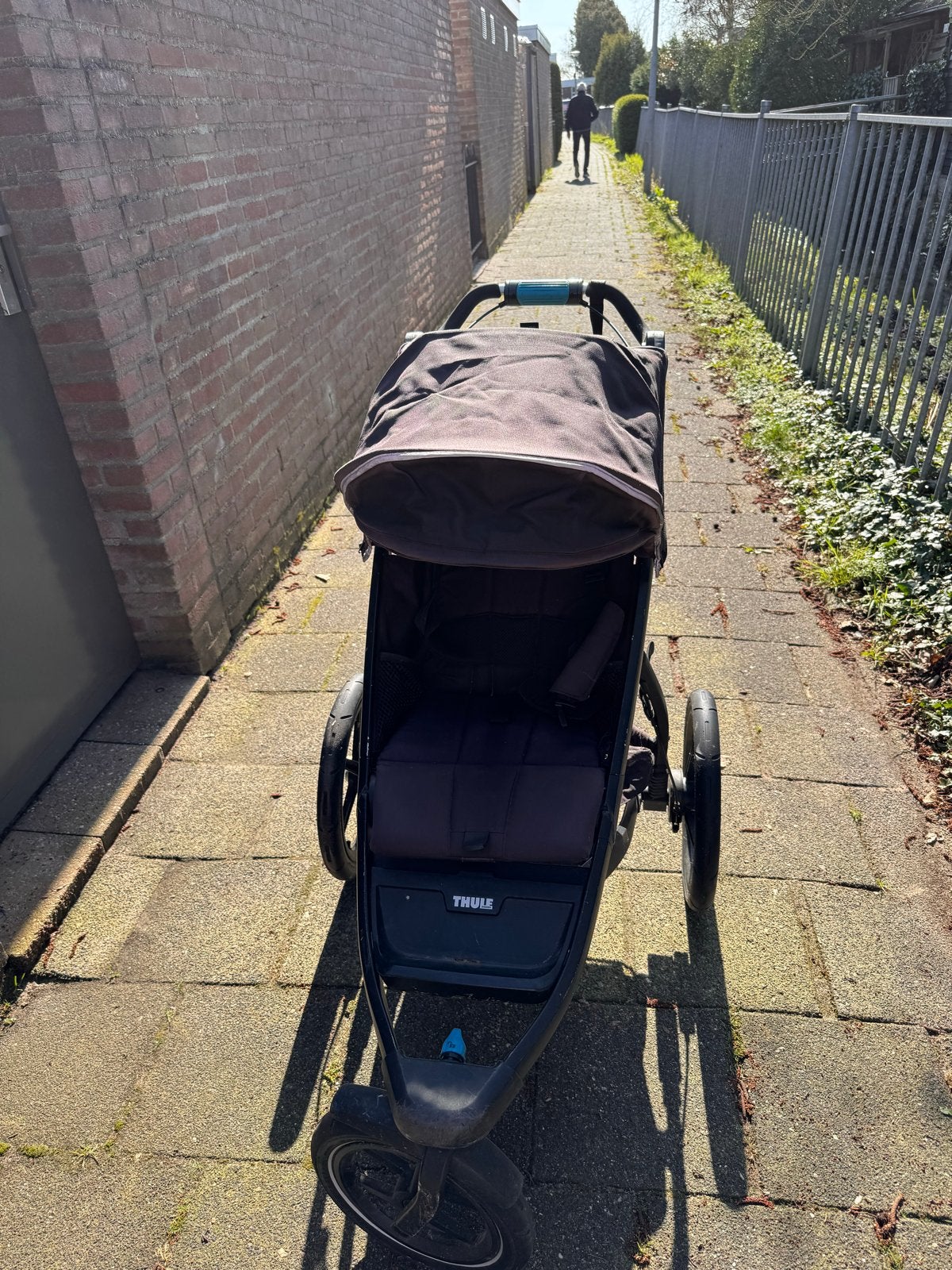 Thule Urban Glide 2 kinderwagen met reiswieg en voetenzak, Kinderen en Baby's, Kinderwagens en Combinaties, Gebruikt, Luchtbanden