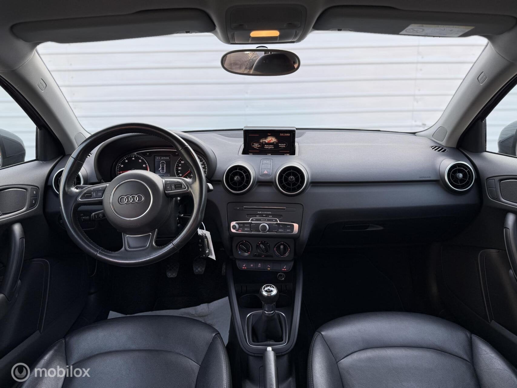 Audi A1 Sportback 1.0 TFSI | Stoelverw | Leder | 5DRS, Voorwielaandrijving, 95 pk, 4 stoelen, Zilver of Grijs