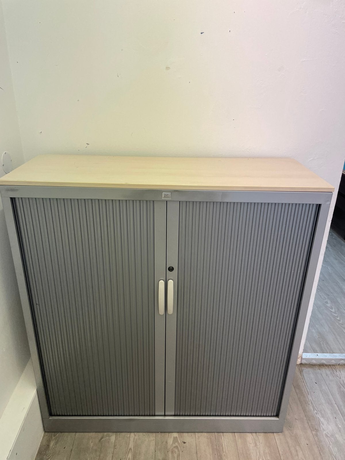 120x130x45 stalen roldeuren kast met planken. Kantoor, Huis en Inrichting, Kasten | Roldeurkasten en Archiefkasten, Ophalen, 100 tot 150 cm