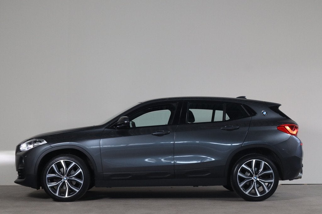 BMW X2 sDrive18i NL-Auto! DEALER ONDERHOUDEN! (bj 2018), Auto's, BMW, Gebruikt, Euro 6, 3 cilinders, 1390 kg