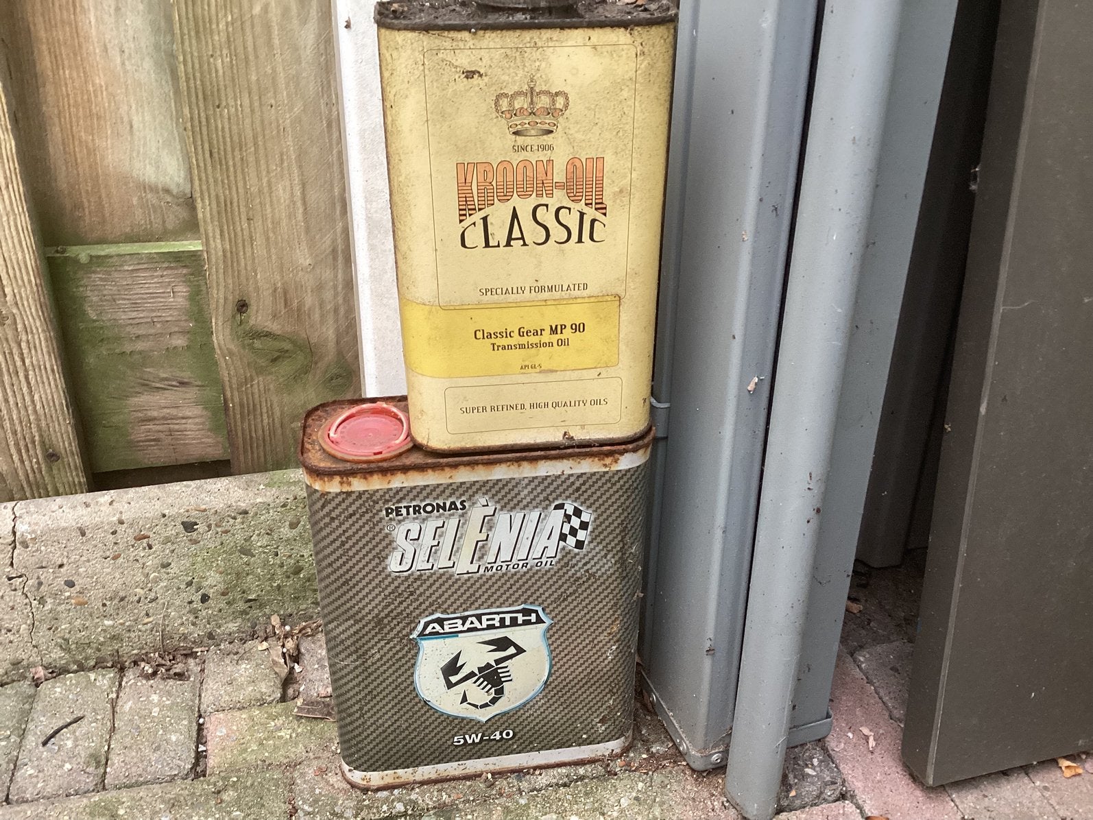 Olie blikken, Verzamelen, Ophalen of Verzenden, Gebruikt, Overige
