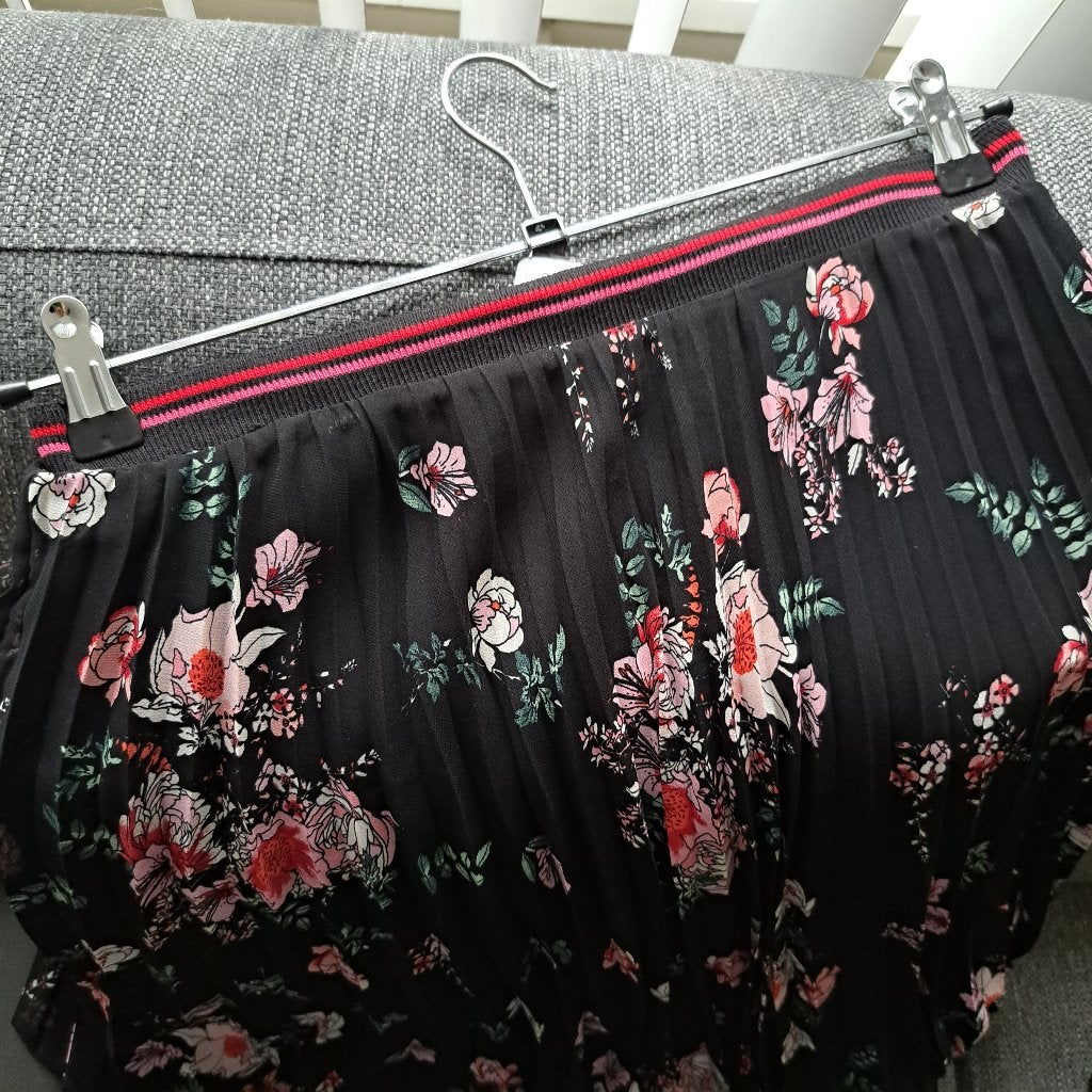 More & More midi zwarte plissé rok roze bloemen mt 36 43526, More & More, Verzenden, ., Zwart