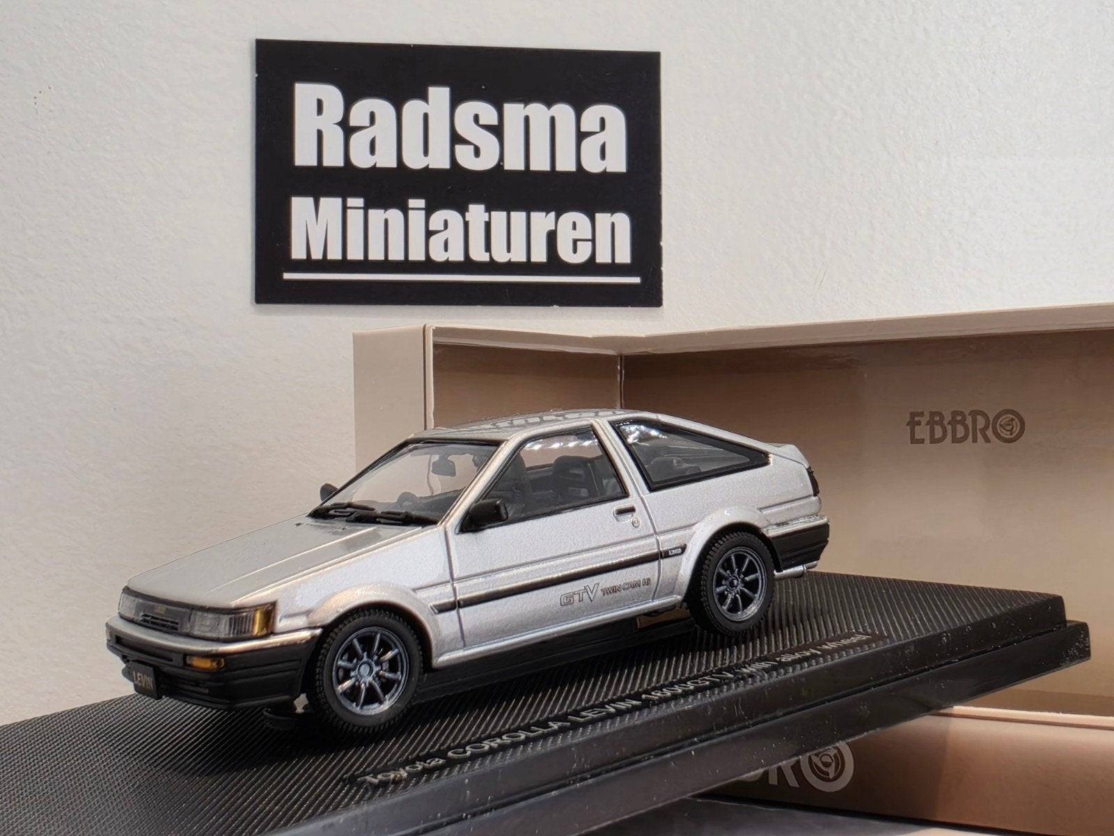 Toyota Corolla Levin 1600GTV - Silver - 1:43 Ebbro, Overige merken, Auto, Ophalen of Verzenden, Zo goed als nieuw