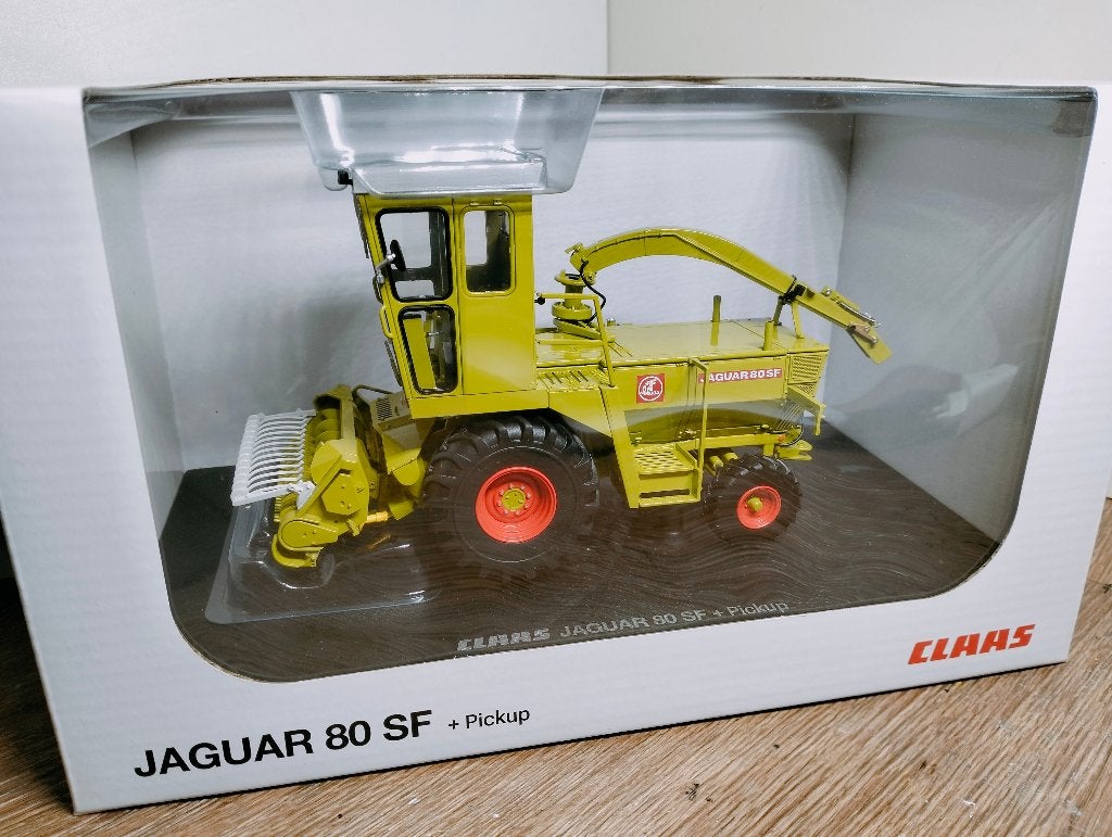 Te koop UH Claas Jaguar 80 SF met graspickup gelimiteerd ., Ophalen of Verzenden, Nieuw, Tractor of Landbouw, Universal Hobbies