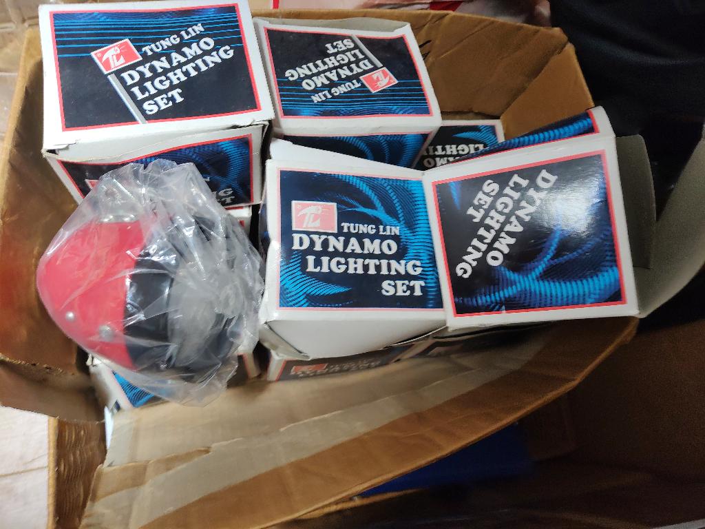 10 stuks NIEUW koplamp voor fietsen werkt met dynamo, Fietsen en Brommers, Ophalen, Nieuw