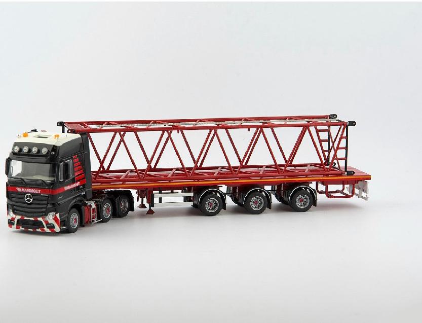 Mammoet MB Actros2 6x2 + 3 Axle Flatbed + Boom Kobelco, Ophalen of Verzenden, Zo goed als nieuw, Bus of Vrachtwagen, Overige merken
