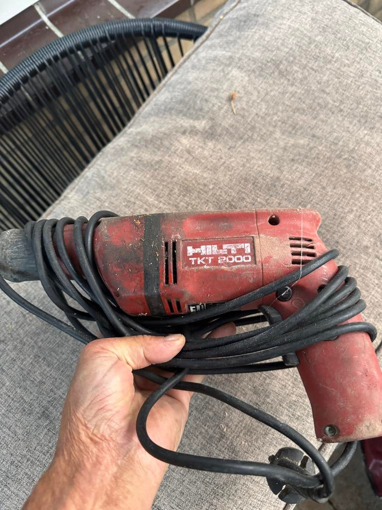 Hilti TKT 2000 Schroefmachine - Krachtig en Betrouwbaar, Doe-het-zelf en Verbouw, Gereedschap | Boormachines, Variabele snelheid