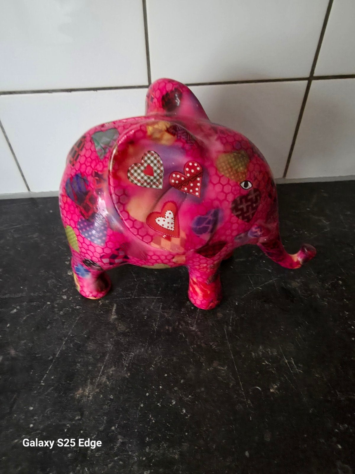 Roze olifant spaarpot met hartjespatroon, Ophalen of Verzenden, Gebruikt, Rood, Overige materialen